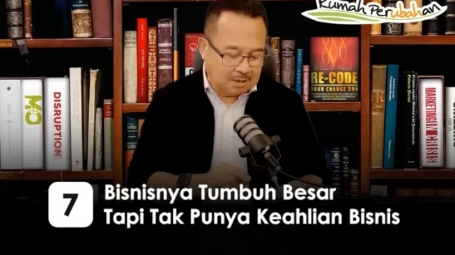 Ciri-ciri Bisnis Artis dari Hasil Pencucian Uang (YouTube Prof. Rhenald Kasali)