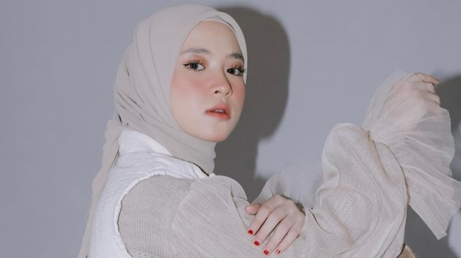 Nissa Sabyan Diteriaki Perebut Laki Orang Setelah Pajang Foto Selfie