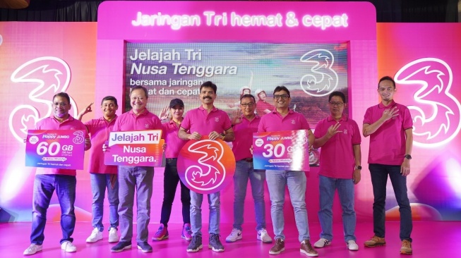 Tri hadirkan kartu perdana, Happy Jumbo dalam kampanye 'Jelajah Tri'. [Indosat Ooredoo Hutchison] 