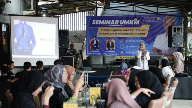 Fasilitasi Anak Muda, Crivisaya Ganjar Gelar Seminar Bertajuk UMKM di Palembang