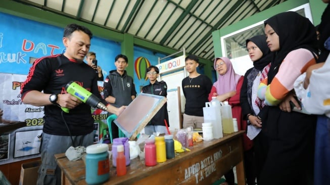 Dorong Peluang Usaha Lewat Pelatihan Sablon Bagi Milenial di Bandung