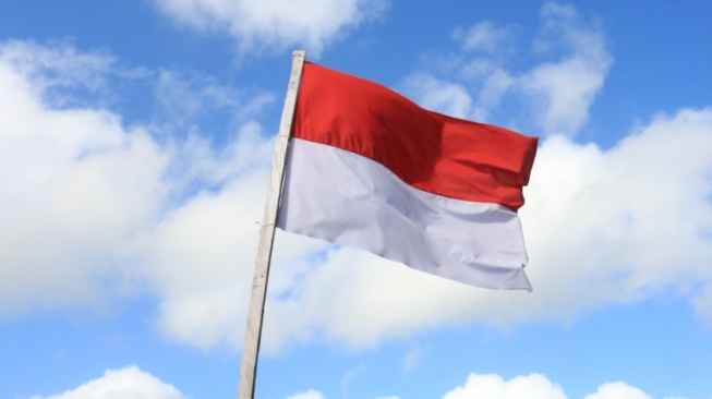 Aturan Pengibaran Bendera Merah Putih Setiap Bulan Agustus dan Larangannya