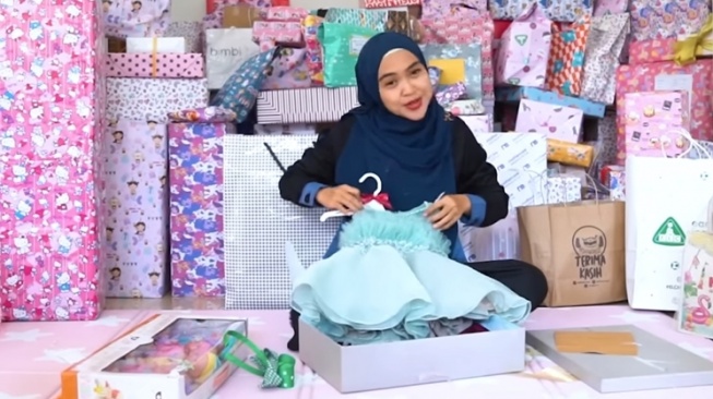 Kado Ultah Moana dari Para Artis (YouTube/Ricis Official)