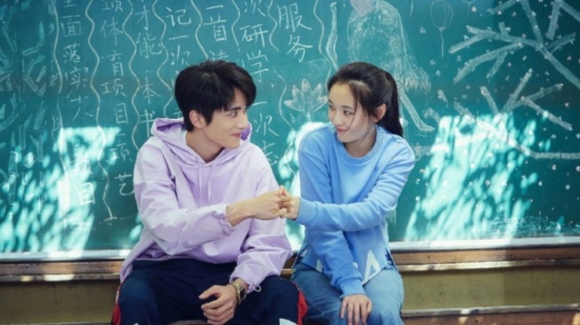 3 Peran Atlet di Drama China Skate Into Love