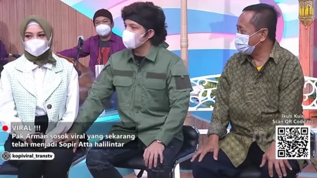 Potret Atta Halilintar dan Pak Arman Sopir Viral (YouTube/TRANS TV Official)