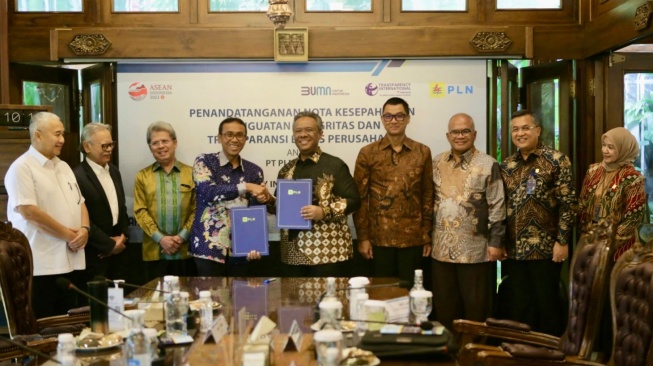 PLN Gandeng Transparency International Indonesia untuk Perbaiki Tata Kelola dan Sustainability Perusahaan