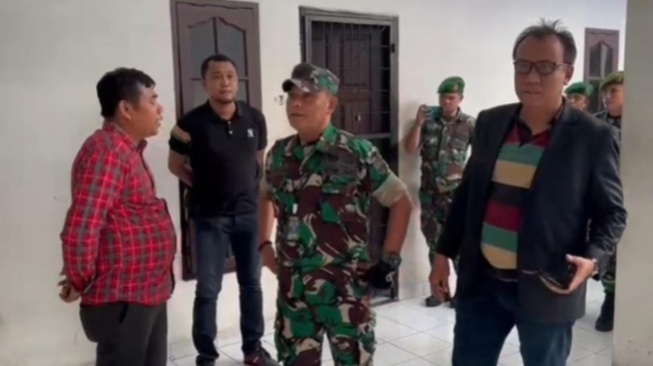 Prajurit TNI datangi Polrestabes Medan. (Ist)