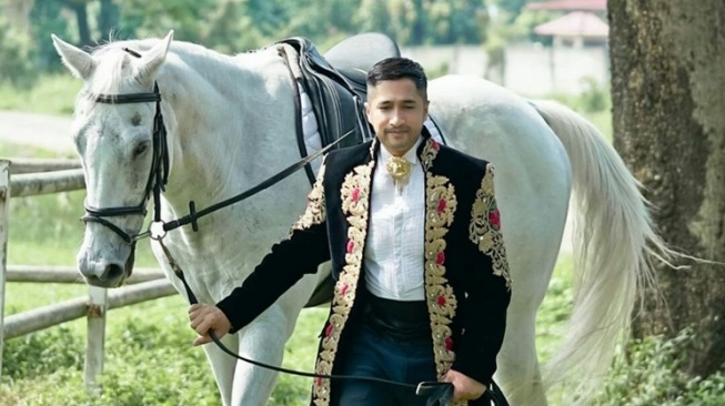 Artis Indonesia yang Punya Kuda (Instagram/@irfanhakim75)