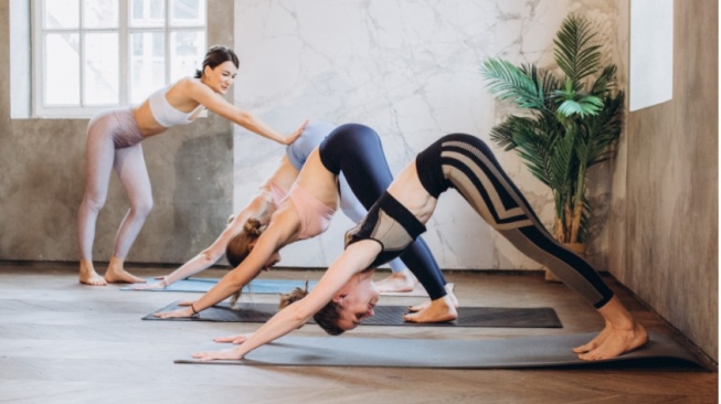 Lemak, Siapa Takut? 5 Yoga Asana untuk Menghilangkan Lemak Perut Berlebih