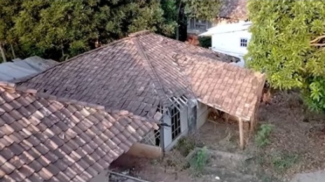 Rumah Panji Petualan Sebelum dan Sesudah Terkenal (YouTube/Panji Petualang)