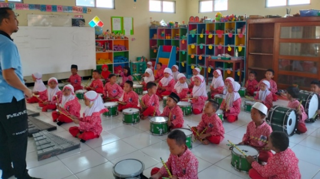 6 Keuntungan bagi Anak Mengikuti Kegiatan Ekstrakurikuler di Sekolah