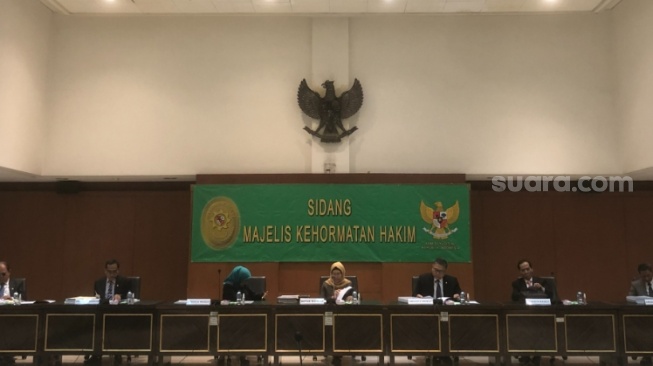 Sampaikan Pembelaan Di Sidang MKH, Hakim Dede Suryaman Mengaku Menyesal Terima Duit Suap Rp 300 Juta