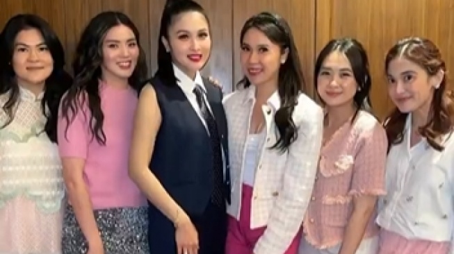 Potret Ulang Tahun Sandra Dewi (Instagram/@sandradewi88)