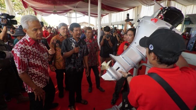 Ganjar Pranowo Dorong Transisi Energi, Jadikan Cilacap Pilot Project Kapal Listrik