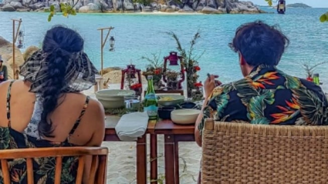 Potret Nadine Chandrawinata Babymoon di Belitung  (Instagram/@nadinelist)