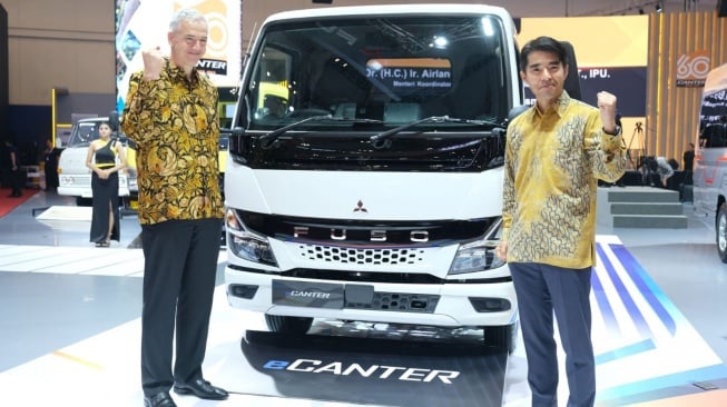 Mitsubishi Fuso Luncurkan Canter Edisi Terbatas di GIIAS 2023