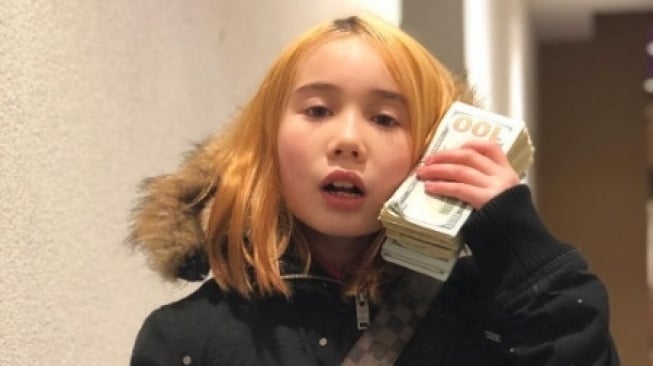 Sempat Dikabarkan Meninggal, Ini 5 Potret Lil Tay Rapper Cilik yang Penuh Kontroversi