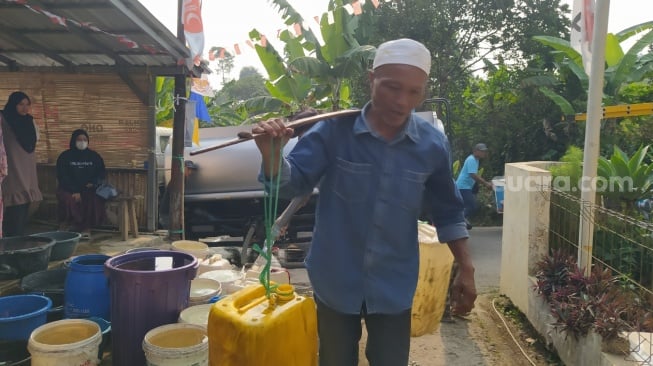 Breaking News! Krisis Air Bersih Landa Kota Cimahi, 100 KK Terpaksa Beli Air Setiap Hari