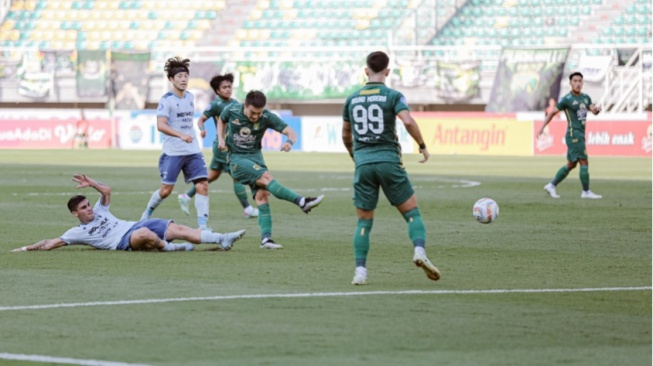 Kalahkan Persita 1-0, Persebaya Jauhi Zona Degradasi BRI Liga 1 Musim Ini