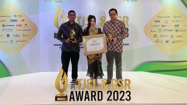 APLog Raih Dua Penghargaan dalam TJSL & CSR BUMN Award 2023