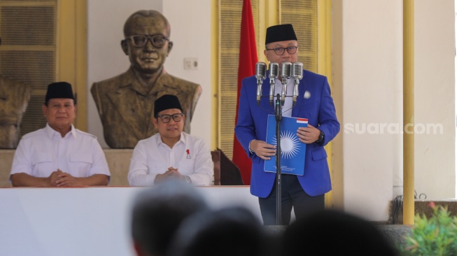 Ketua Umum Partai Amanat Nasional (PAN) memberikan pidato saat deklarasi Bakal Calon Presiden di Museum Perumusan Naskah Proklamasi, Jakarta, Minggu (13/8/2023). [Suara.com/Alfian Winanto]