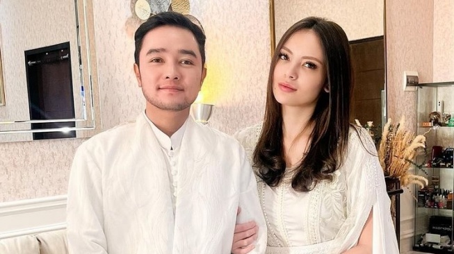 Potret Terbaru Abash Mantan Pacar Lucinta Luna (Instagram/@ashgreyz)