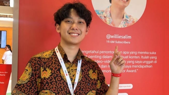 Profil Lengkap Willie Salim, YouTuber Tajir yang Suka Borong Dagangan Orang