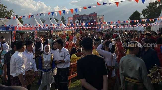 Pesta Rakyat Simpedes di Palu, Sulawesi Tengah, Sabtu (12/8/2023). (Foto: Dok. Suara.com)