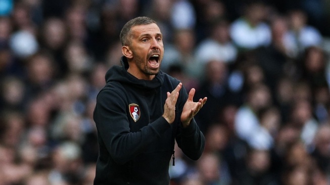 Pelatih Wolves, Gary O'Neil saat masih melatih Bournemouth musim lalu. [ADRIAN DENNIS / AFP]