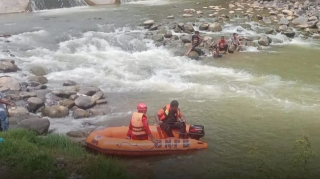 Tenggelam Mandi di Sungai, Bocah Perempuan di Agam Meninggal Dunia