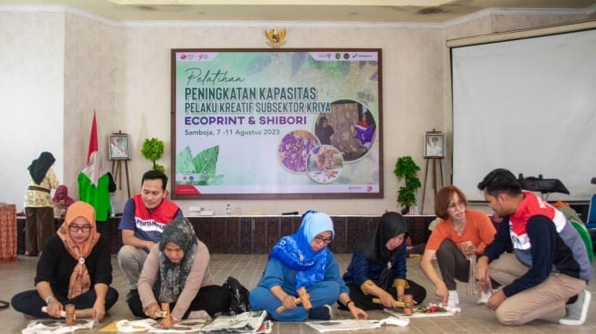 Kolaborasi dengan Kemanparekraf, Pertagas Gelar Pelatihan Ecoprint dan Shibori di Samboja