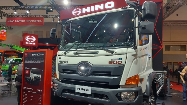 Tiga Mobil Hino Kembali Kantongi Sertifikat TKDN