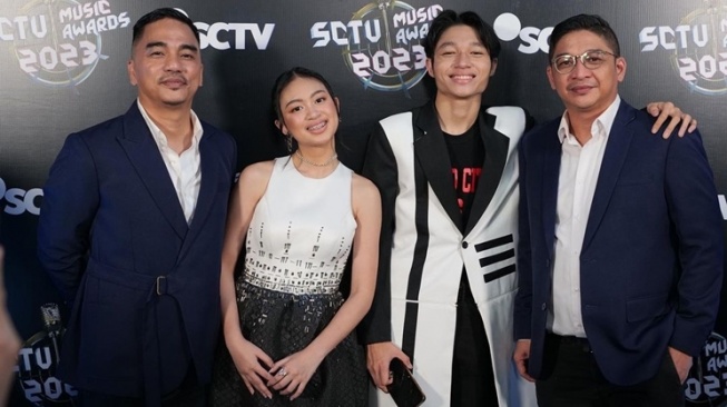Gaya Pacaran Kiesha Alvaro dan Zara Leola. (Instagram/@zara_leola_official)