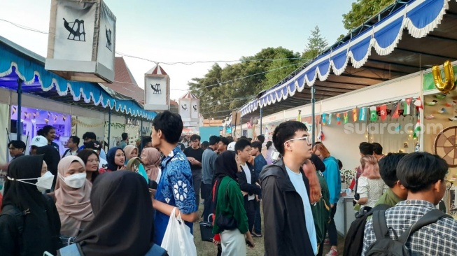 Deretan tenant di Gelanggang Expo 2023 UGM.[Hikmawan/Yoursay]