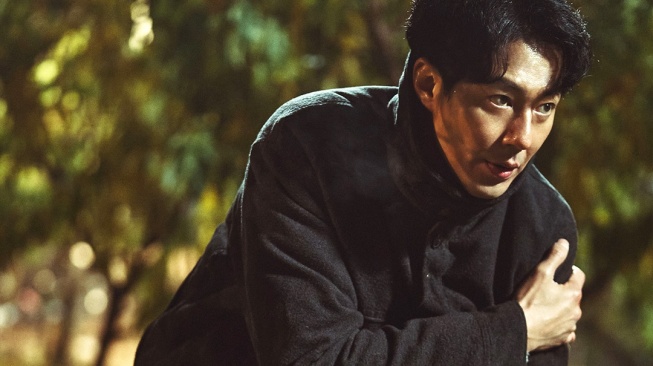 8 Potret Jo In Sung di Drakor Moving, Jadi Superhero yang Bisa Terbang