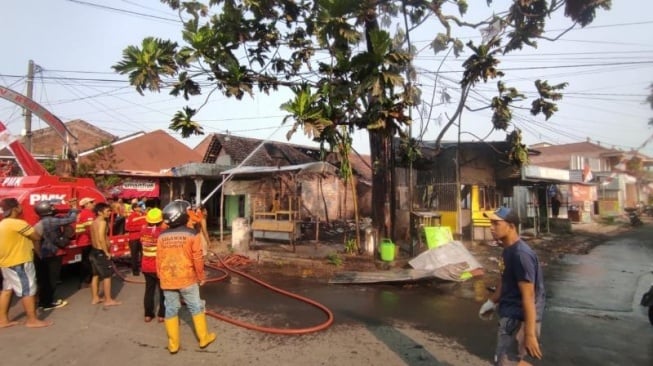 Motif Pria di Mojokerto Bakar Kios dan Rumah Teman Sendiri Terkuak, Hanya Masalah Sepele