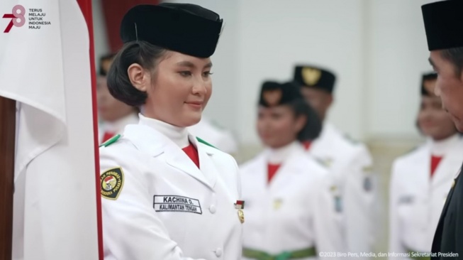 Ini Sosok Kachina Ozora, Anggota Paskibraka Nasional yang Pinnya Terjatuh dan Diambilkan Presiden Jokowi