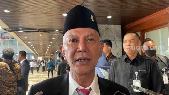 Ketua DPP PDI Perjuangan Said Abdullah saat ditemui awak media di Gedung Parlemen, Jakarta.  (Suara.com.com/Novian)