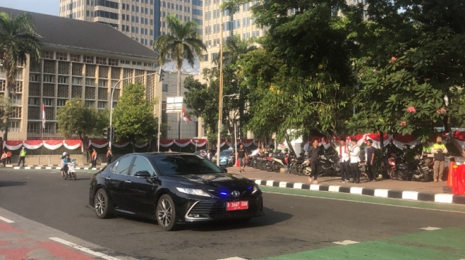 Jadi Jalur Kirab Bendera, Jalan Merdeka Barat Pada Kamis Pagi Masih Dibuka Untuk Umum