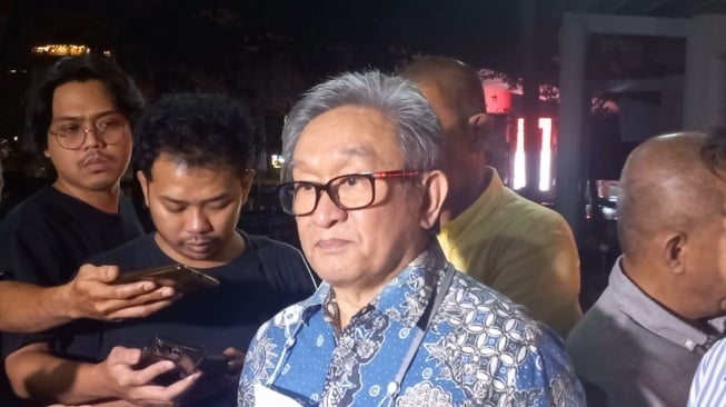 Maqdir Ismail Sebut Irwan Hermawan Diberi Uang Rp 27 Miliar Buat Bayar Denda Pidana Kasus BTS 4G