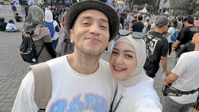 Artis Tetap Bertahan Meski Diselingkuhi Pasangan (Instagram/@richaiskak)