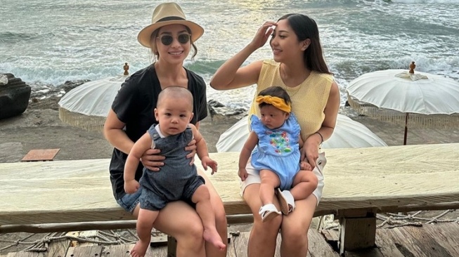 Adu Gaya Nikita Willy dan Winona Willy, Adik Kakak yang Sama-sama Kece dan 2 Kali Hamil Bareng