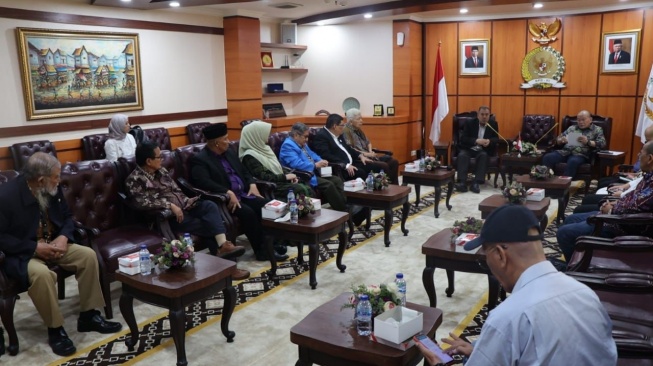 Dukung Gagasan DPD, Presidium Forum Negarawan Desak Kembali ke UUD 1945 Dipercepat