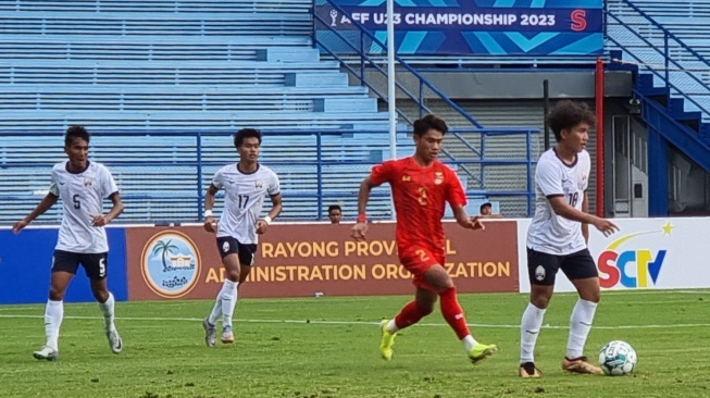 Duel Myanmar U-23 vs Kamboja U-23 di Grup A Piala AFF U-23 2023. [Twitter/@AFFPresse]