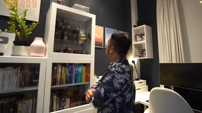 Rumah Rina Nose di Jakarta (YouTube deHakim Story)