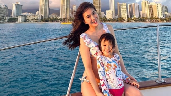 Potret Shandy Aulia liburan di Hawaii (Instagram/@shandyaulia)