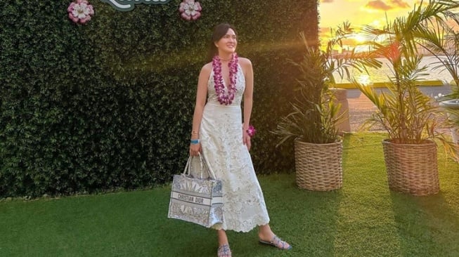 Potret Shandy Aulia liburan di Hawaii (Instagram/@shandyaulia)