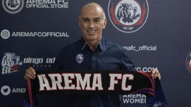 Arema FC Resmi Tunjuk Fernando Valente Jadi Pelatih Baru