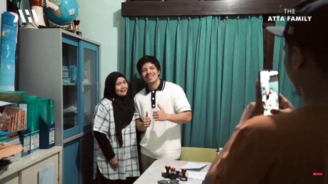 Momen Atta Halilintar Tebus Ijazah SMP (YouTube/AH)