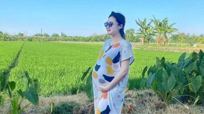 Potret Keseharian Nella Kharisma (Instagram/@nellakharisma)